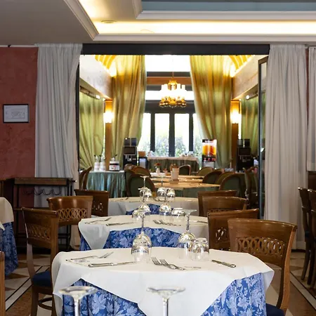 Lucrezia Borgia Hotel 3*