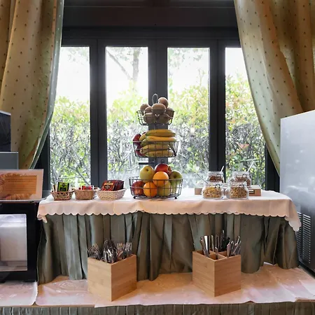 Lucrezia Borgia Hotel