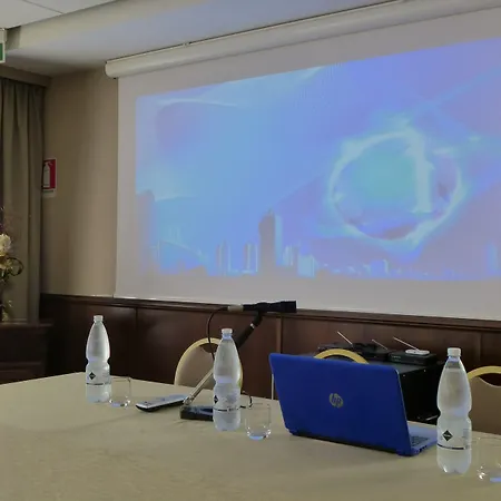 Lucrezia Borgia 3* Ferrara