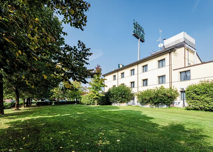 Lucrezia Borgia Hotel