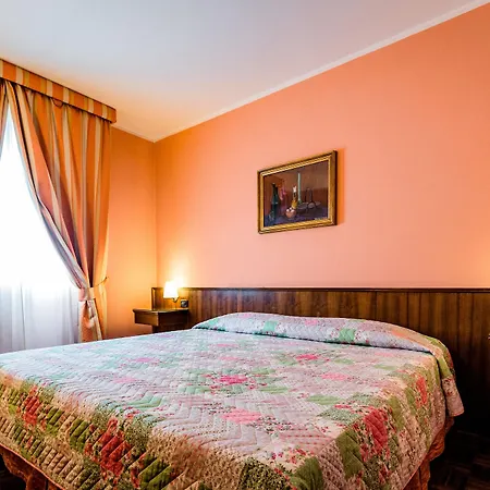 Lucrezia Borgia Hotel