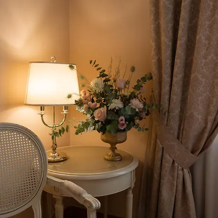 Lucrezia Borgia Hotel 3*