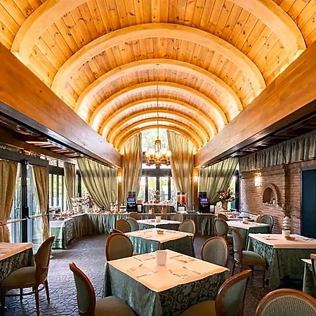 Hotel Lucrezia Borgia