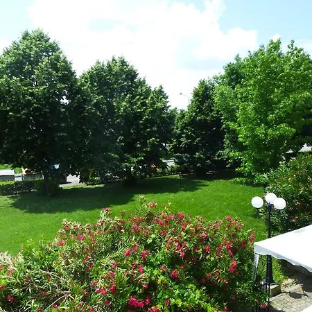 Hotel Lucrezia Borgia 3*